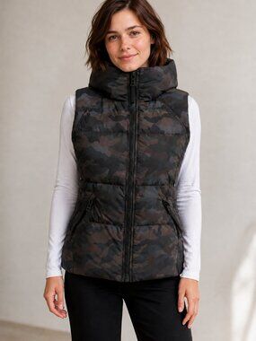 Sam Quilted Camo Freedom Puffer Down Vest Gray Black Green Large